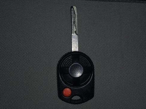 Used 2015 Ford Escape SE image 32