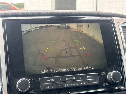 Used 2021 Nissan Titan SV w/ SV Convenience Package AWD/4WD image 12