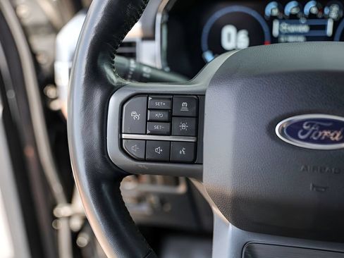 Used 2022 Ford F150 Lariat w/ Equipment Group 502A High AWD/4WD image 17