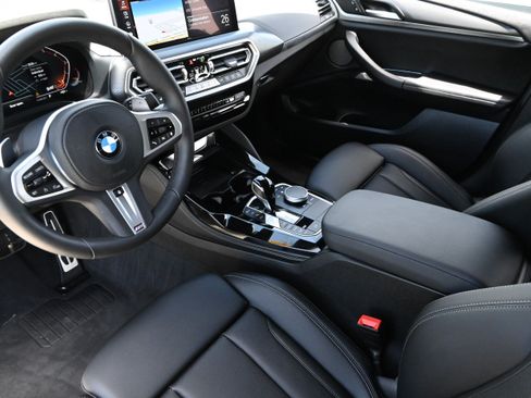 Used 2025 BMW X4 xDrive30i w/ Premium Package AWD/4WD image 14