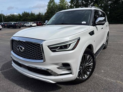 Used 2019 INFINITI QX80 Luxe w/ 22" Wheel Package RWD image 2