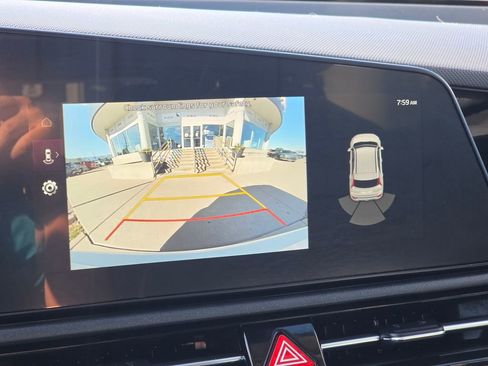 Certified 2023 Kia Niro EX Touring FWD image 22