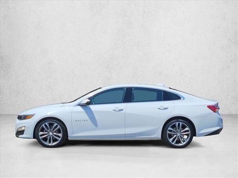 Used 2022 Chevrolet Malibu LT FWD image 5