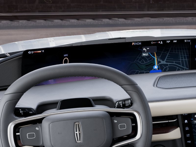 New 2027 Lincoln Navigator Reserve AWD/4WD image 13