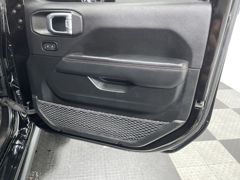 Used 2020 Jeep Gladiator Rubicon w/ Dual Top Group image 23