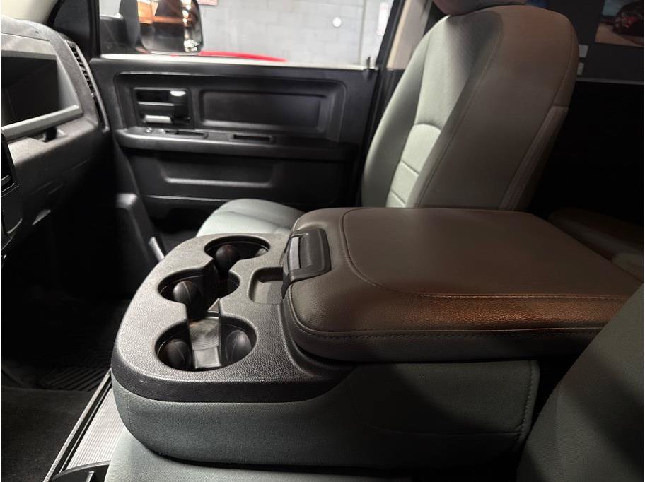 Used 2016 RAM 1500 ST w/ SXT Appearance Group RWD image 24