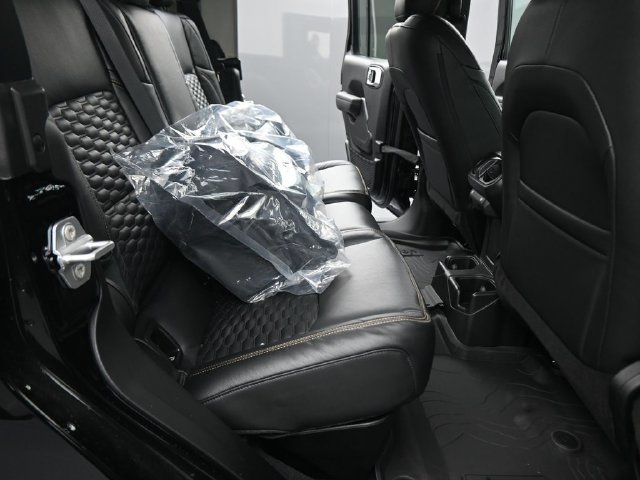 New 2026 Jeep Gladiator Sport AWD/4WD image 22