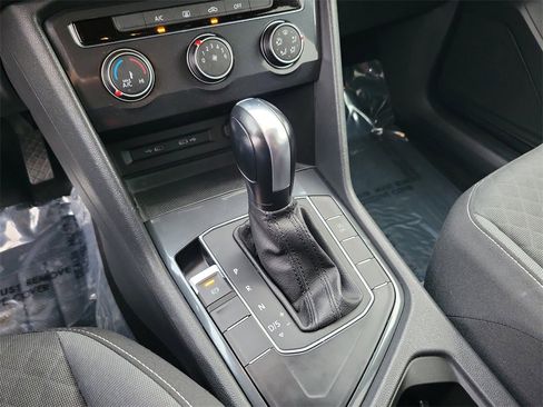 Certified 2021 Volkswagen Tiguan S image 22