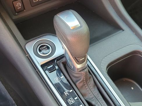 Used 2024 Nissan Sentra SV FWD image 27