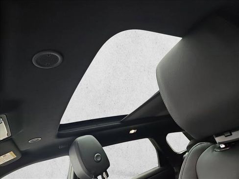 Certified 2026 Land Rover Range Rover Evoque S image 30