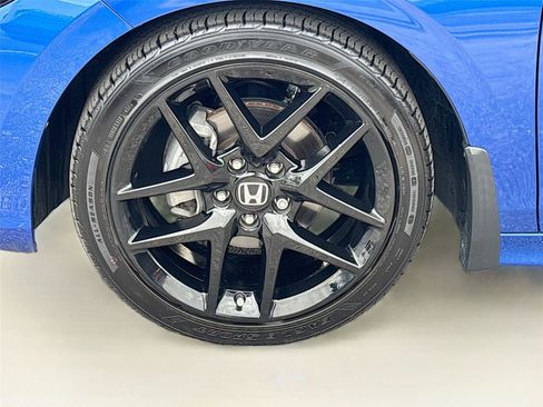 Certified 2024 Honda Civic Sport image 32