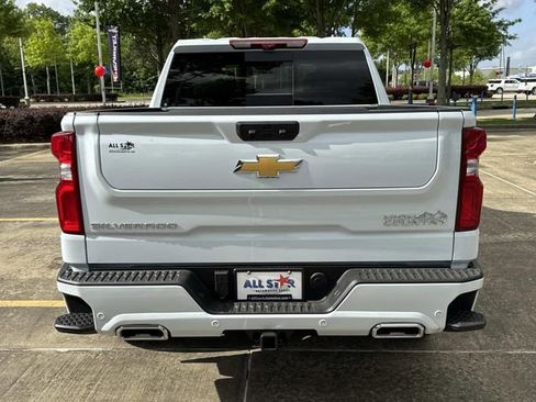 New 2026 Chevrolet Silverado 1500 High Country w/ Technology Package AWD/4WD image 6
