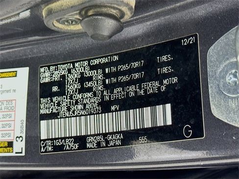 Certified 2022 Toyota 4Runner SR5 Premium image 32