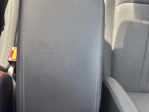 Used 2023 Kia Sorento S w/ Panoramic Sunroof Package AWD/4WD image 24