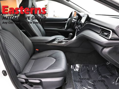 Used 2023 Toyota Camry SE AWD/4WD image 24