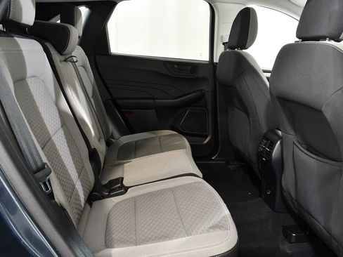 Used 2022 Ford Escape SE w/ SE Sport Appearance Package image 19