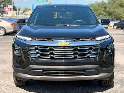 Used 2026 Chevrolet Equinox LT FWD image 3