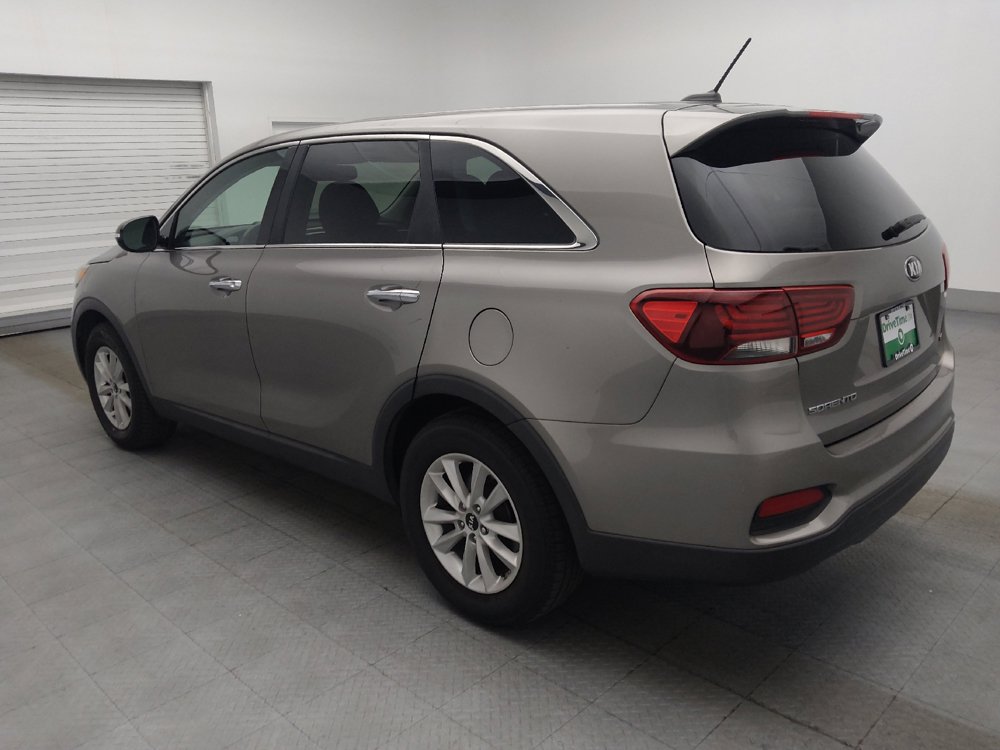Used 2019 Kia Sorento FWD image 3