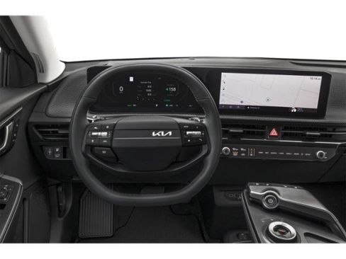 Used 2025 Kia EV6 Wind RWD image 9