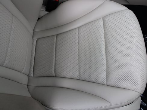 Used 2022 Mercedes-Benz GLC 300 4MATIC image 31