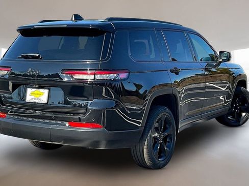 Used 2023 Jeep Grand Cherokee L Limited w/ Black Appearance Package image 6