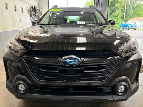 Used 2024 Subaru Outback Onyx Edition AWD/4WD image 2