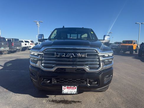 New 2026 RAM 2500 Laramie AWD/4WD image 23