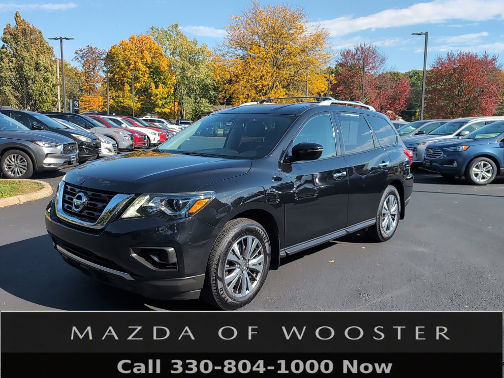 Used 2017 Nissan Pathfinder S AWD/4WD image 1