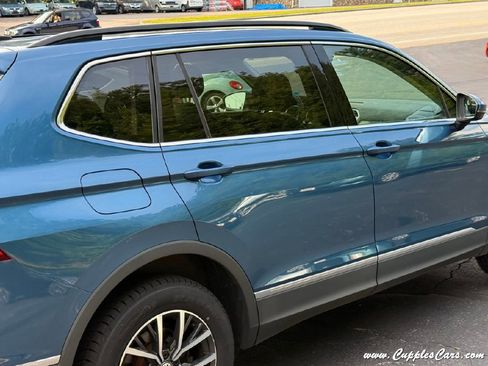 Used 2020 Volkswagen Tiguan SE w/ Panoramic Sunroof Package image 43