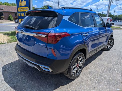 Used 2021 Kia Seltos SX w/ SX Sunroof Package AWD/4WD image 6
