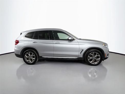 Used 2021 BMW X3 xDrive30i w/ Convenience Package AWD/4WD image 4