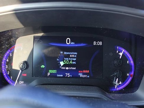 Used 2020 Toyota Corolla LE FWD image 9