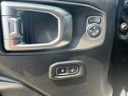 Used 2021 Jeep Wrangler Sport AWD/4WD image 12