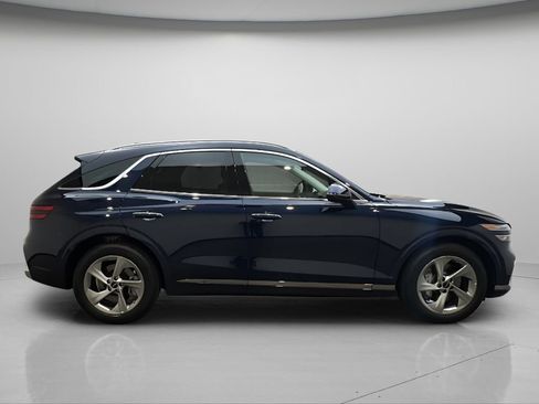 Certified 2026 Genesis GV70 2.5T Select AWD/4WD image 7