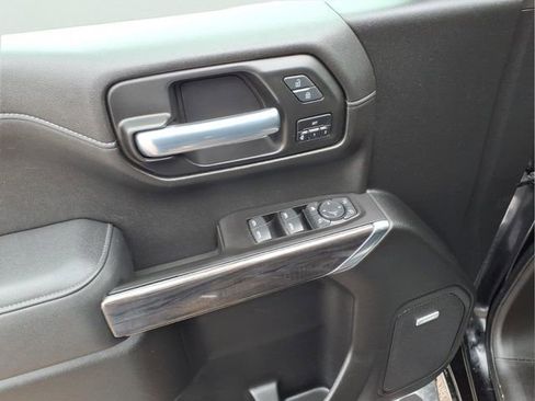 Used 2021 Chevrolet Silverado 1500 LTZ w/ LTZ Premium Package image 17