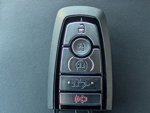 New 2025 Ford F150 Platinum w/ FX4 Off-Road Package image 28