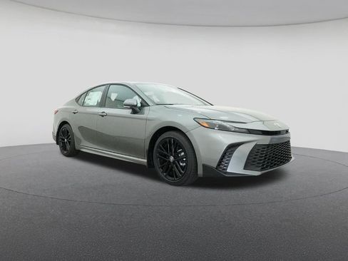 New 2026 Toyota Camry SE image 29