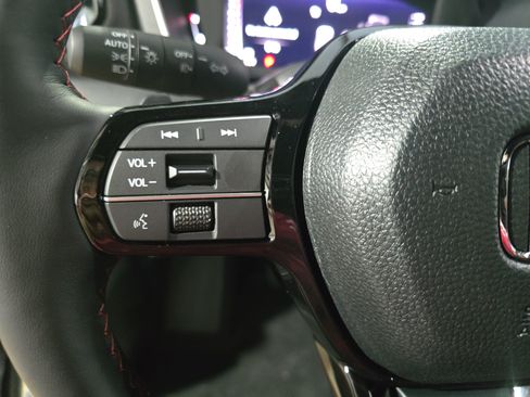 Used 2026 Honda Pilot Black Edition image 14