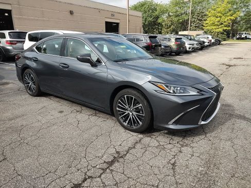 Used 2024 Lexus ES 350 w/ Premium Package FWD image 1