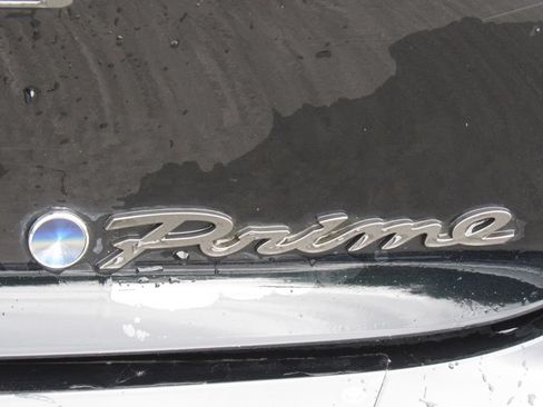 Used 2023 Toyota Prius Prime FWD image 9