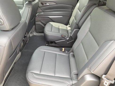 New 2026 Chevrolet Traverse LT FWD image 10
