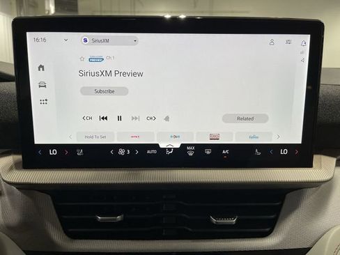 New 2026 Ford Explorer Active w/ Active Comfort Package image 16