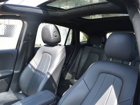 Used 2021 Mercedes-Benz GLA 250 4MATIC image 10