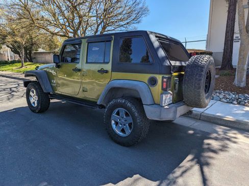 Used 2007 Jeep Wrangler Unlimited X w/ Trailer Tow Group AWD/4WD image 3