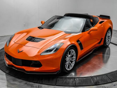 Used 2019 Chevrolet Corvette Z06 RWD image 7