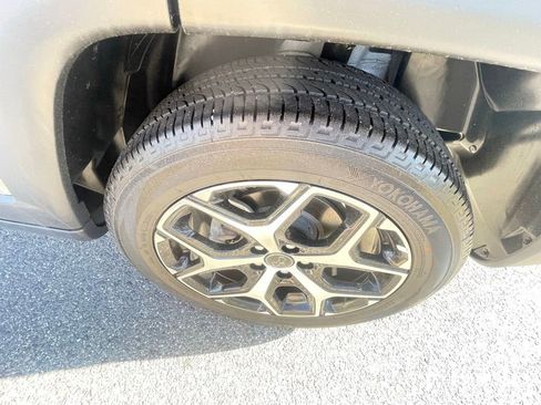 Certified 2025 Jeep Compass Limited AWD/4WD image 26