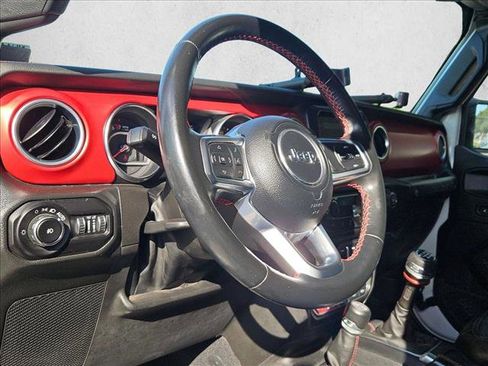 Used 2022 Jeep Wrangler Rubicon image 10