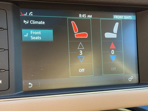 Used 2018 Jaguar XF Prestige image 21