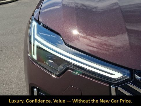Certified 2026 Volvo XC90 B6 Plus w/ Protection Package Premier AWD/4WD image 10
