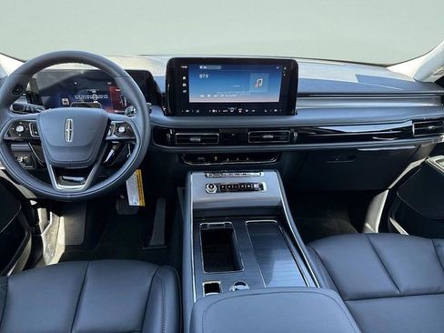 New 2026 Lincoln Aviator 2WD image 23